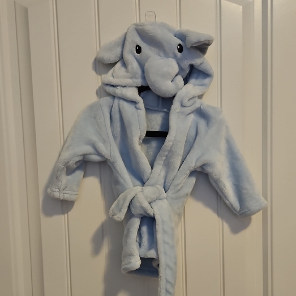 Elephant-Themed Kids Pajamas - Blue - Picture 2 of 3